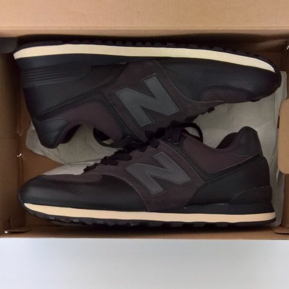 New Balance 574 Black Sneakers Shoes - Picture 2 of 3